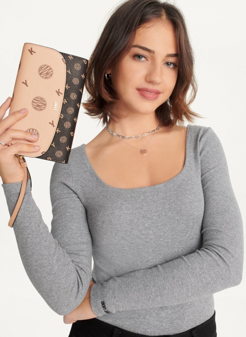 Women's Dkny Sidney On A Chain Crossbody Bags Beige | B5904060